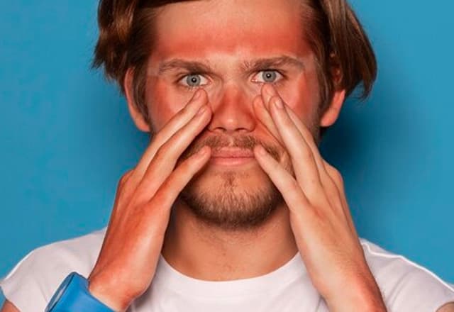 Cover image for Les accidents domestiques et des lésions oculaires